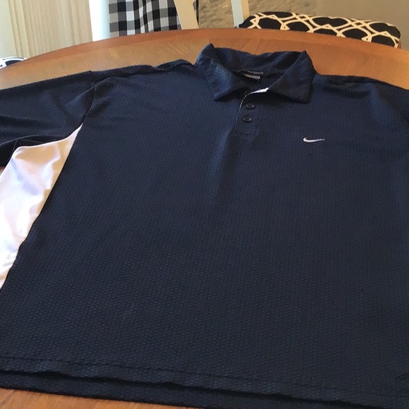 Nike Other - NIKE BLUE TOP